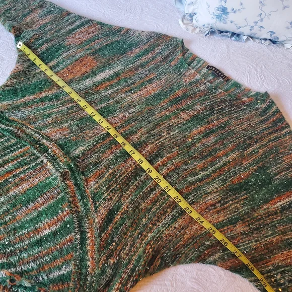 EUC Santoori Green & Tan Sequin Oversized Sweater - Picture 5 of 10